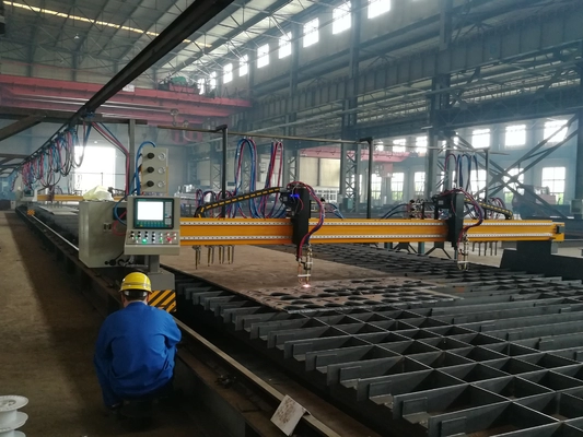 CNC Plasma & Flame Cutting Machine Gantry Type(China HUYUAN/America HYPERTHEM Plasma Power Source)